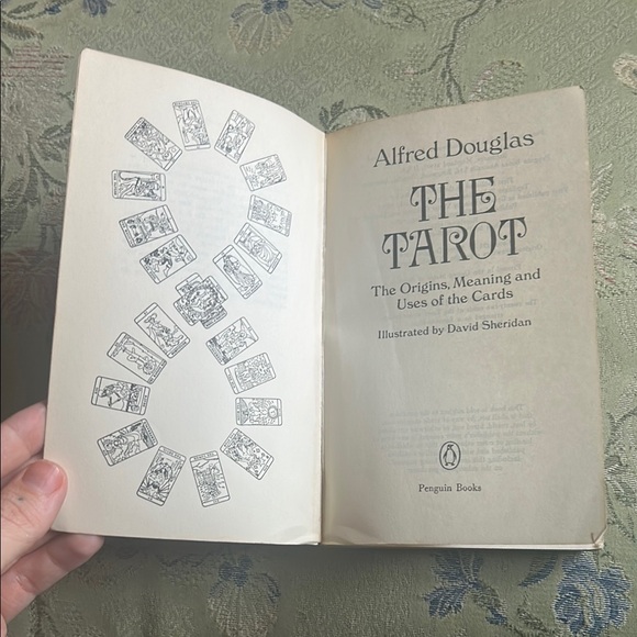 🌀The Tarot Book 🌀by Alfred Douglas 1974 Paperback 🌀 - Picture 3 of 8